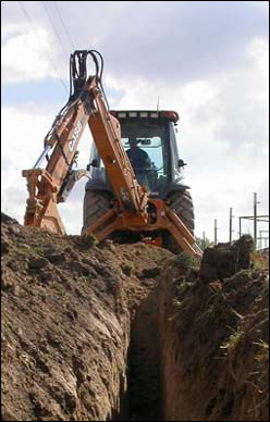 BACKHOE2.jpg